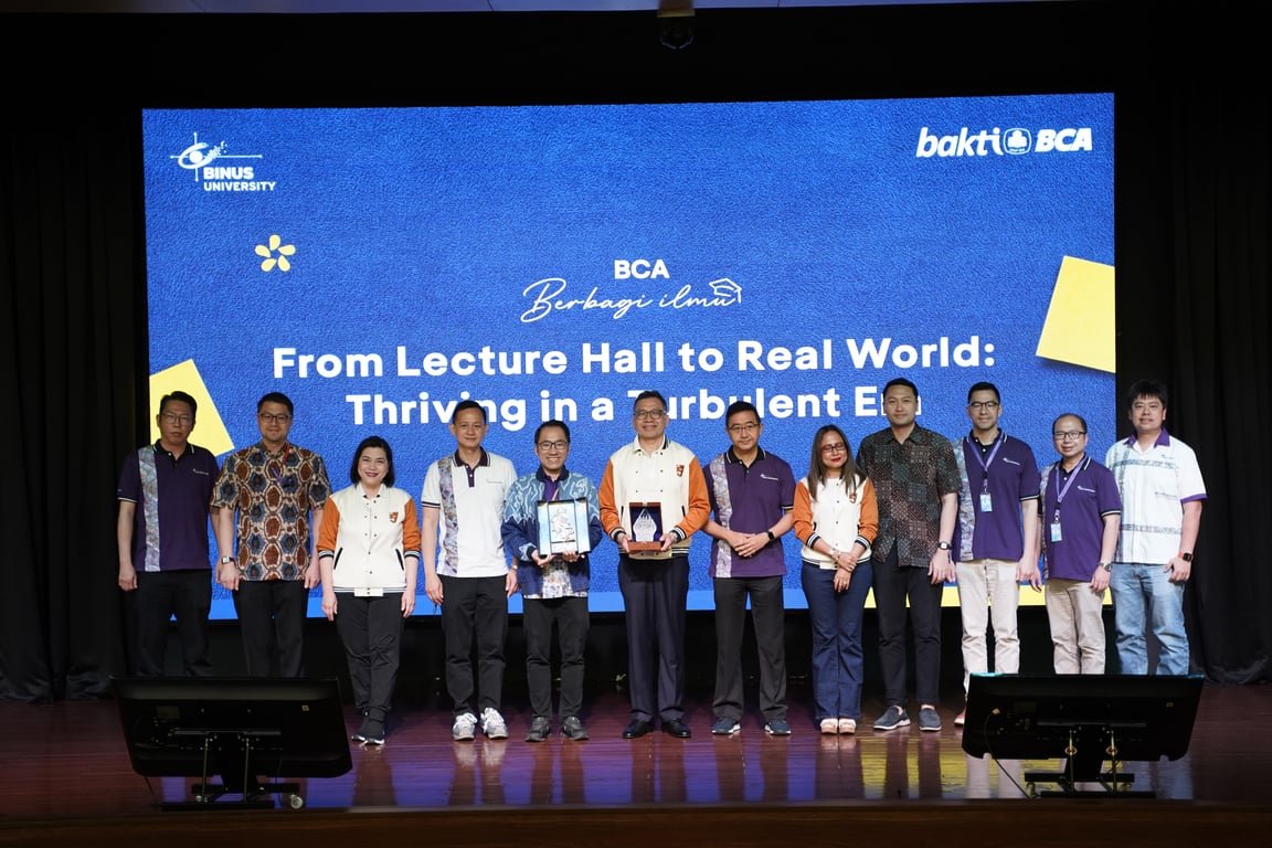 BINUS University Bersama BCA Berbagi Ilmu untuk Kesiapan Karier Binusian BINUS University Bersama BCA Berbagi Ilmu untuk Kesiapan Karier Binusian
