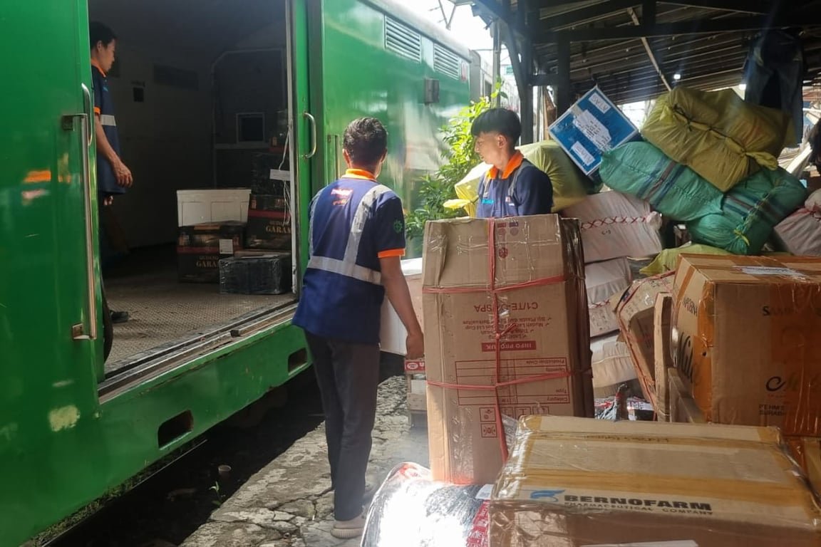 Perkuat Peran dalam Menyukseskan Momen Idulfitri 2026, KAI Logistik Kelola Pengiriman 3.133 Ton Perkuat Peran dalam Menyukseskan Momen Idulfitri 2026, KAI Logistik Kelola Pengiriman 3.133 Ton