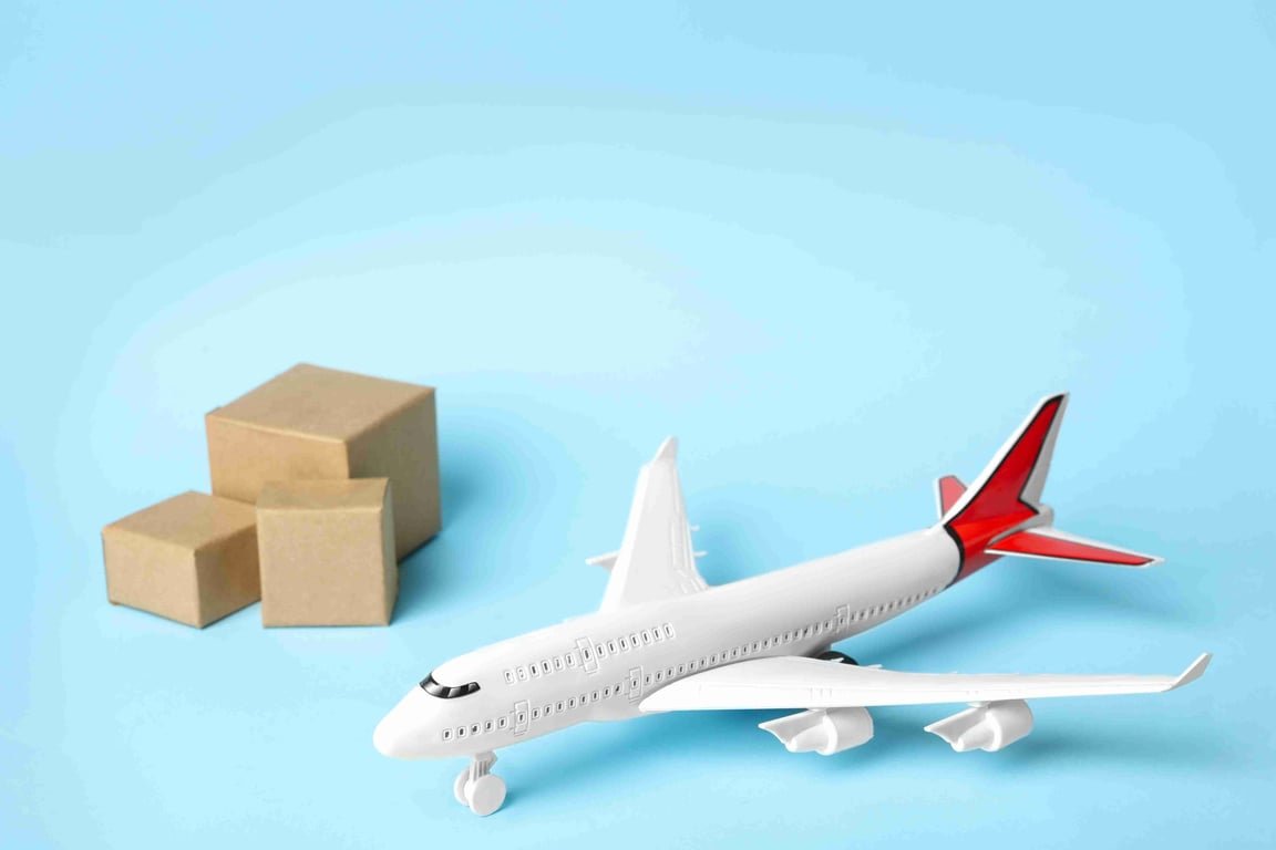 Pilih Express atau Economy? Trik Tepat Waktu Saat Kirim Paket Ke Luar Negeri