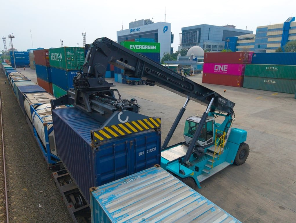 Penguatan Kinerja Operasi Tahun 2025 PT Pelindo Sinergi Lokaseva Penguatan Kinerja Operasi Tahun 2025 PT Pelindo Sinergi Lokaseva