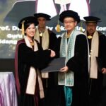 Saat AI Tak Bisa Berdiri Sendiri: BINUS Kukuhkan Prof. Tanty Oktavia, Soroti Pentingnya Human–AI Collaboration Saat AI Tak Bisa Berdiri Sendiri: BINUS Kukuhkan Prof. Tanty Oktavia, Soroti Pentingnya Human–AI Collaboration