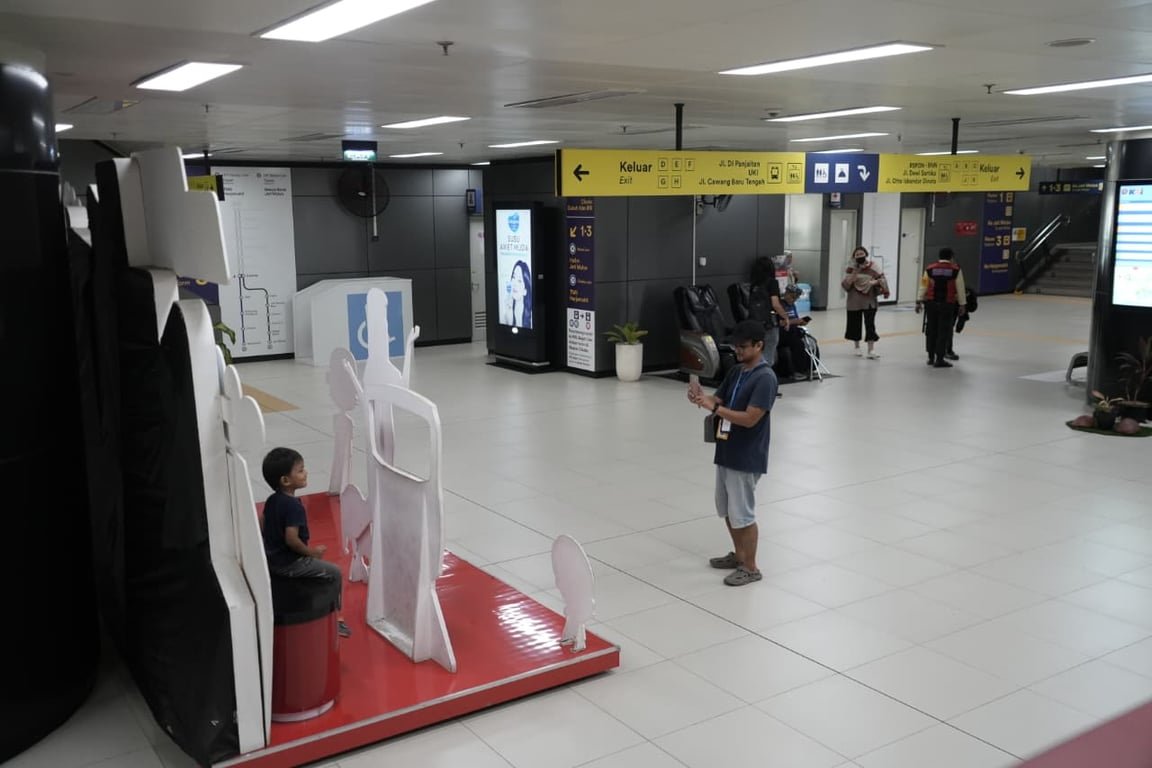 Mulai Rp5.000, Libur Long Weekend Lebih Praktis dengan LRT Jabodebek Mulai Rp5.000, Libur Long Weekend Lebih Praktis dengan LRT Jabodebek