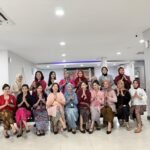 Antusias Peringati Hari Kartini, Pekerja BRI Branch Office Kemayoran Kenakan Busana Nasional Antusias Peringati Hari Kartini, Pekerja BRI Branch Office Kemayoran Kenakan Busana Nasional