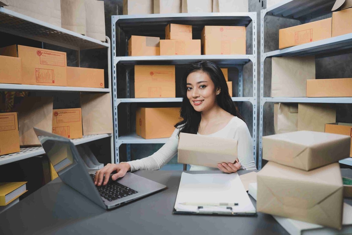 UMKM Go Global: Strategi Kirim Paket Ke Luar Negeri dengan Aman dan Terjangkau UMKM Go Global: Strategi Kirim Paket Ke Luar Negeri dengan Aman dan Terjangkau