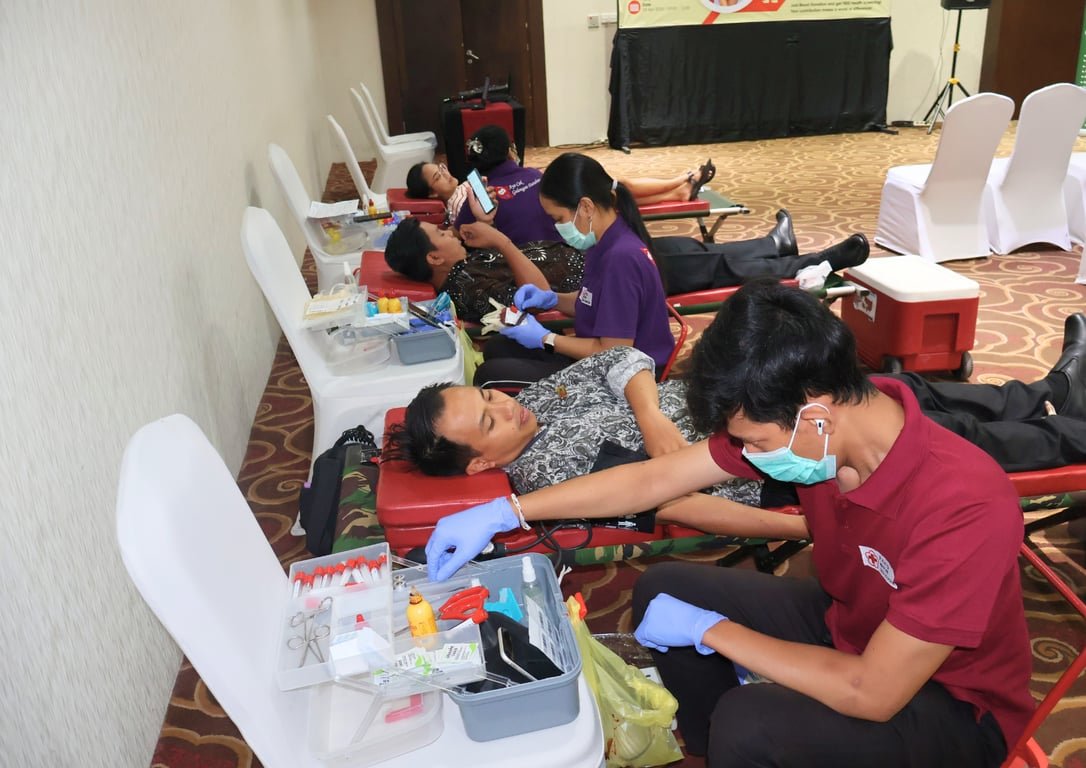 Donor Darah Bali: Rayakan HUT ke-13, Swiss-Belhotel Rainforest Kuta Targetkan 30 Kantong Darah untuk Selamatkan Nyawa Donor Darah Bali: Rayakan HUT ke-13, Swiss-Belhotel Rainforest Kuta Targetkan 30 Kantong Darah untuk Selamatkan Nyawa