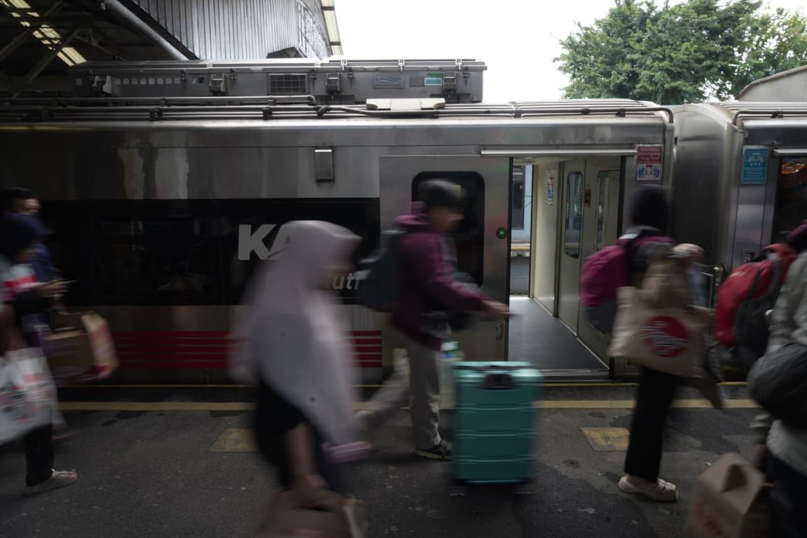KAI Daop 2 Bandung Catat Okupansi Angkutan Lebaran 2026 Melebihi 1% dari Program, Meningkat 5% dari Tahun Lalu, dengan Relasi Favorit Didominasi Tujuan Jakarta dan Jawa Tengah KAI Daop 2 Bandung Catat Okupansi Angkutan Lebaran 2026 Melebihi 1% dari Program, Meningkat 5% dari Tahun Lalu, dengan Relasi Favorit Didominasi Tujuan Jakarta dan Jawa Tengah