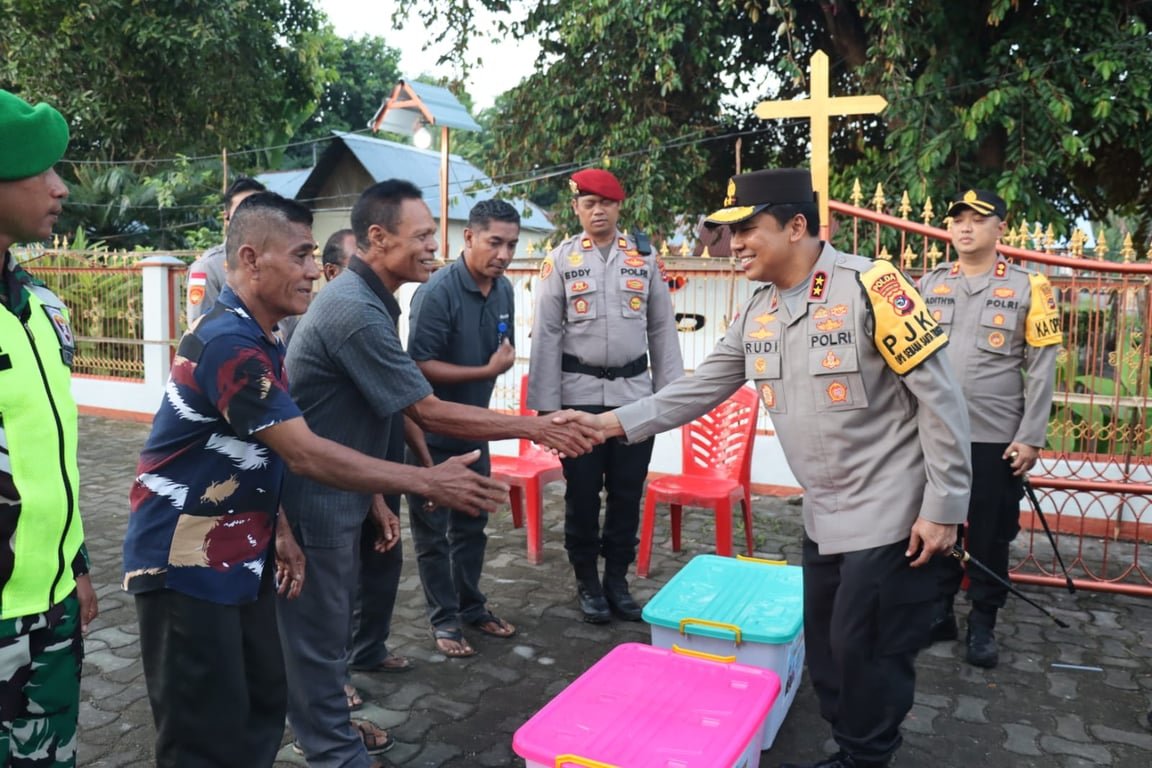 Di Balik Khusyuknya Semana Santa, Polda NTT Turunkan 3.227 Personel untuk Menjaga dengan Sepenuh Hati Di Balik Khusyuknya Semana Santa, Polda NTT Turunkan 3.227 Personel untuk Menjaga dengan Sepenuh Hati