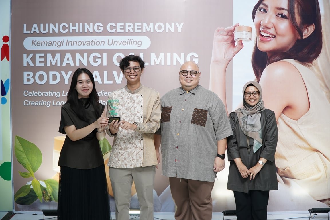 Ciara Jadi Inisiator Body Salve Kemangi Pertama di Indonesia, Hadirkan Inovasi Body Care Berbasis Bahan Lokal dan Riset Ilmiah Ciara Jadi Inisiator Body Salve Kemangi Pertama di Indonesia, Hadirkan Inovasi Body Care Berbasis Bahan Lokal dan Riset Ilmiah