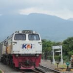 Untuk Keselamatan dan Kelancaran Perjalanan, Sejumlah KA Dialihkan Melewati wilayah Daop 2 Bandung Imbas Gangguan Perjalanan KA di Stasiun Bumiayu Untuk Keselamatan dan Kelancaran Perjalanan, Sejumlah KA Dialihkan Melewati wilayah Daop 2 Bandung Imbas Gangguan Perjalanan KA di Stasiun Bumiayu