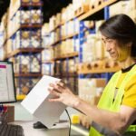 Pilih Mana? Perbandingan Kurir Terbaik Saat Kirim Paket Ke Luar Negeri Pilih Mana? Perbandingan Kurir Terbaik Saat Kirim Paket Ke Luar Negeri