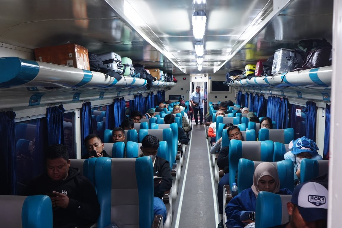 Libur Panjang Paskah Dimanfaatkan Maksimal, KAI Divre III Palembang Layani 26.309 Pelanggan Libur Panjang Paskah Dimanfaatkan Maksimal, KAI Divre III Palembang Layani 26.309 Pelanggan