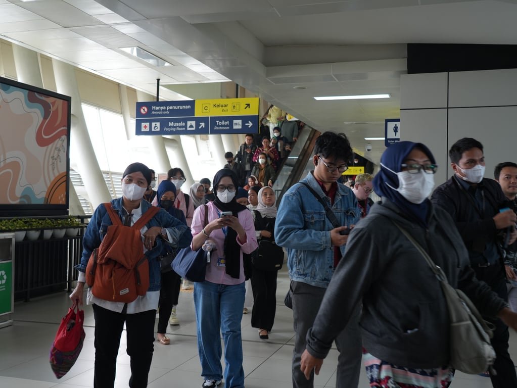Ini Stasiun Pengguna LRT Jabodebek Terpadat Saat Jam Berangkat Kerja, Didominasi Menuju Jakarta Ini Stasiun Pengguna LRT Jabodebek Terpadat Saat Jam Berangkat Kerja, Didominasi Menuju Jakarta