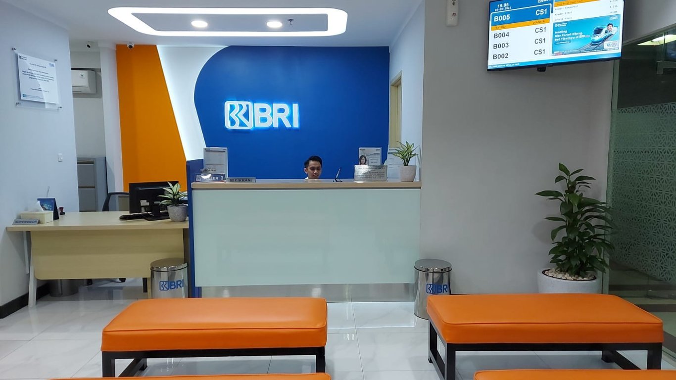 BRI KK ITC Cempaka Mas Hadir Layani Pengunjung Mall dan Nasabah Umum Melalui Weekend Banking