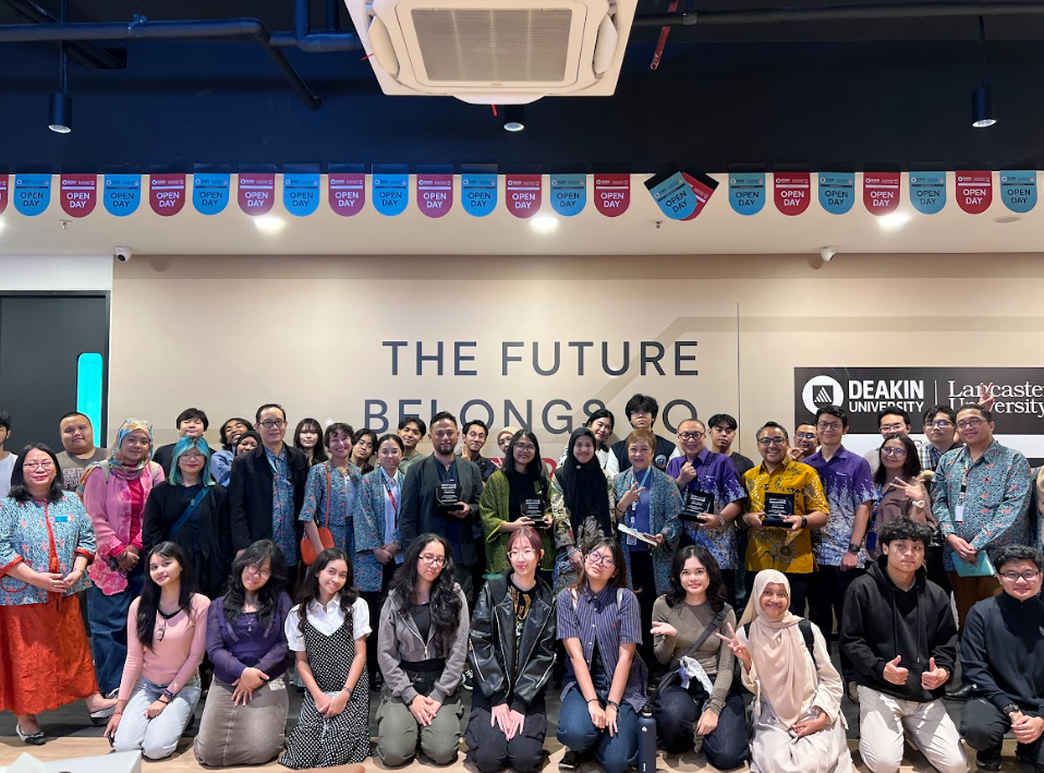 Kolaborasi BINUS @Bandung dan Kampus di Bandung Perkuat Artspreneurship sebagai Pilar Ekonomi Kreatif Kolaborasi BINUS @Bandung dan Kampus di Bandung Perkuat Artspreneurship sebagai Pilar Ekonomi Kreatif