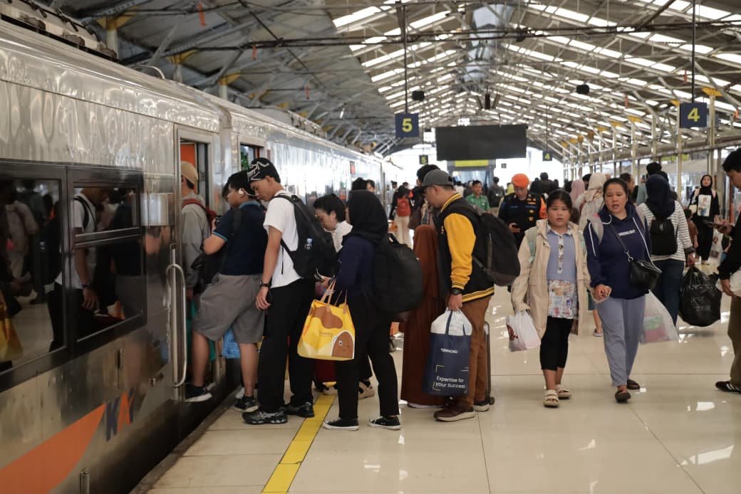 KAI Daop 2 Bandung Imbau Pelanggan Patuhi Aturan Barang Bawaan KAI Daop 2 Bandung Imbau Pelanggan Patuhi Aturan Barang Bawaan