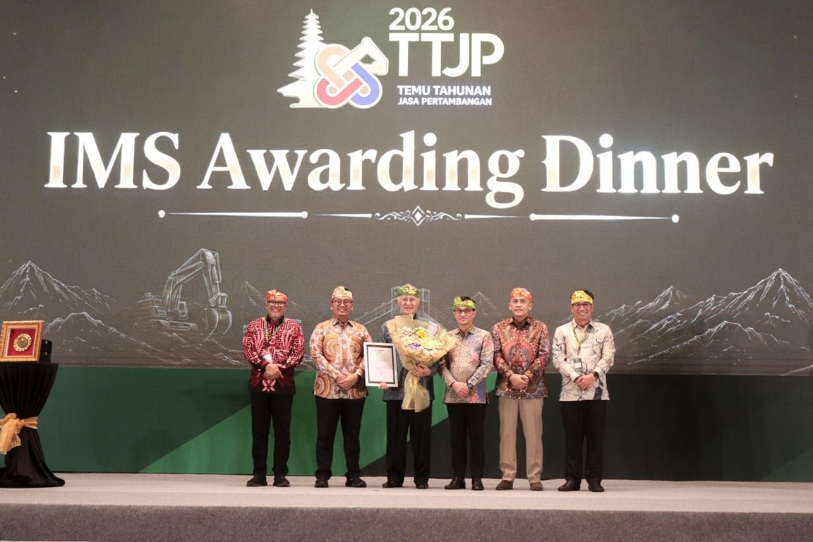 Terapkan Standar Pelayanan Unggul, SUCOFINDO Raih Predikat Emas Kategori Surveyor di Indonesia Mining Services Awards 2026 Terapkan Standar Pelayanan Unggul, SUCOFINDO Raih Predikat Emas Kategori Surveyor di Indonesia Mining Services Awards 2026