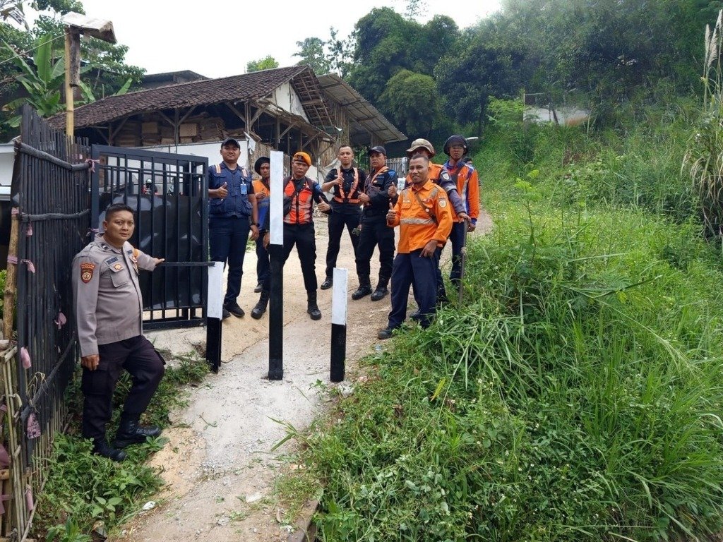 KAI Daop 2 Bandung Tutup 29 Perlintasan Sebidang Tidak Terjaga Sepanjang 2025, Masyarakat Dilarang Membuka Perlintasan Ilegal KAI Daop 2 Bandung Tutup 29 Perlintasan Sebidang Tidak Terjaga Sepanjang 2025, Masyarakat Dilarang Membuka Perlintasan Ilegal
