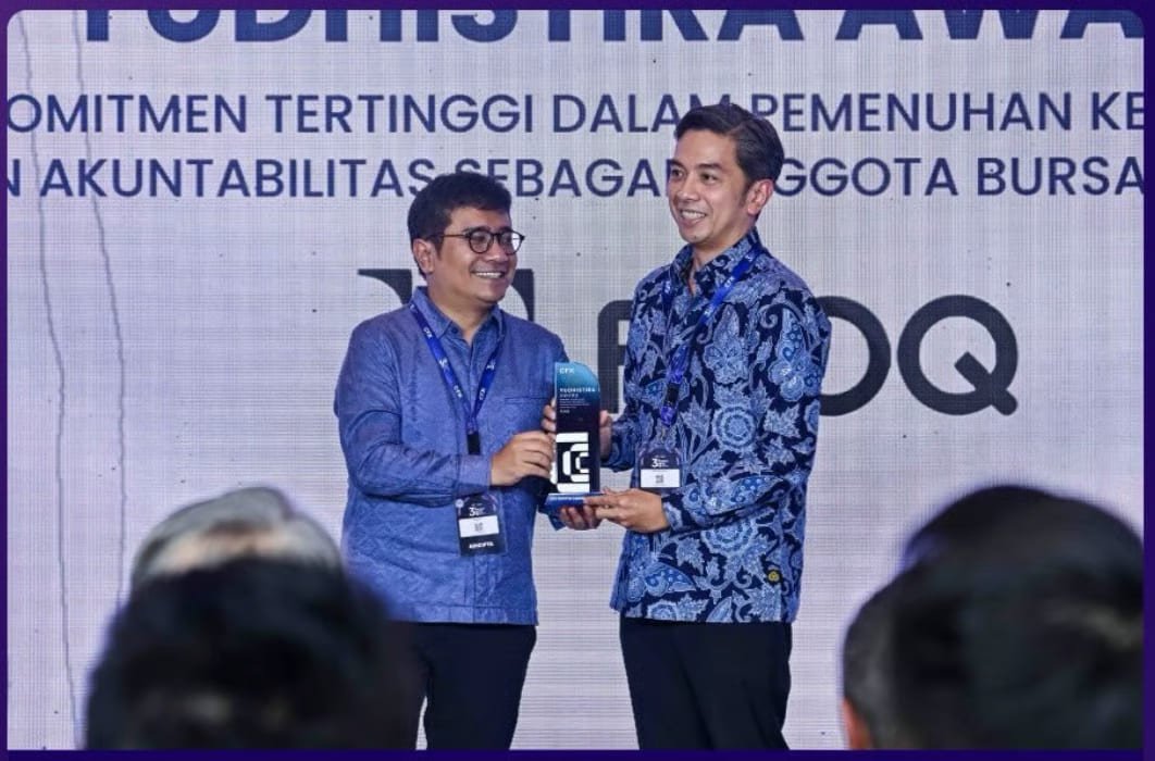 FLOQ Raih Penghargaan Yudhistira dari CFX atas Akuntabilitas dan Integritas Tertinggi FLOQ Raih Penghargaan Yudhistira dari CFX atas Akuntabilitas dan Integritas Tertinggi
