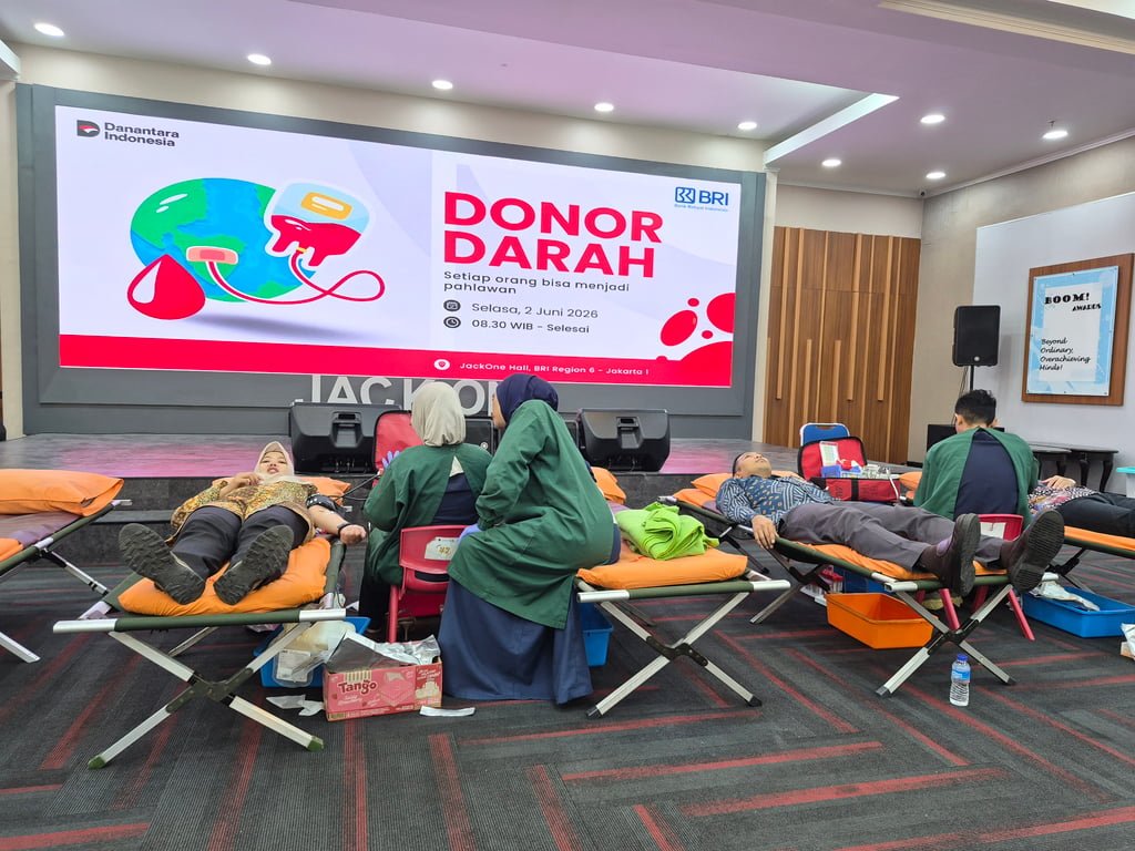 Antusiasme Tinggi, Pekerja BRI Region 6 dan Unit Kerja Supervisi Ikuti Kegiatan Donor Darah