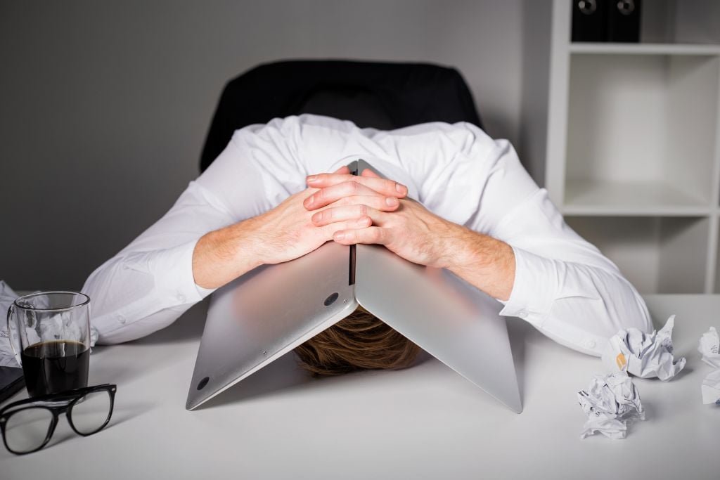 Financial Burnout: Saat Capek Cari Uang Tapi Saldo Tabungan Tidak Bertambah
