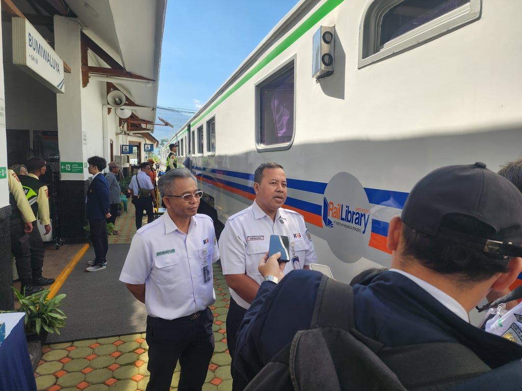 KAI Daop 2 Bandung Adakan Pengobatan Gratis Dengan Rail Clinic di Stasiun Bumiwaluya KAI Daop 2 Bandung Adakan Pengobatan Gratis Dengan Rail Clinic di Stasiun Bumiwaluya