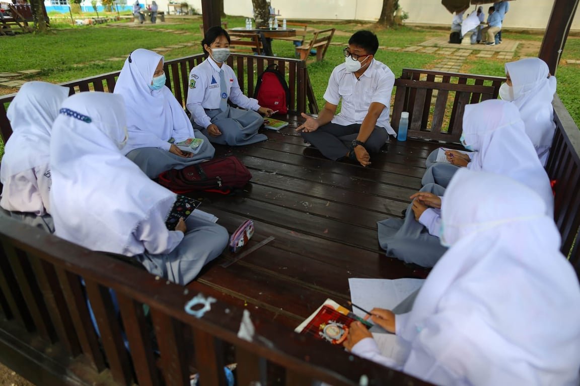 Bangun Generasi Emas, Grup MIND ID Salurkan 5.322 Beasiswa Bangun Generasi Emas, Grup MIND ID Salurkan 5.322 Beasiswa