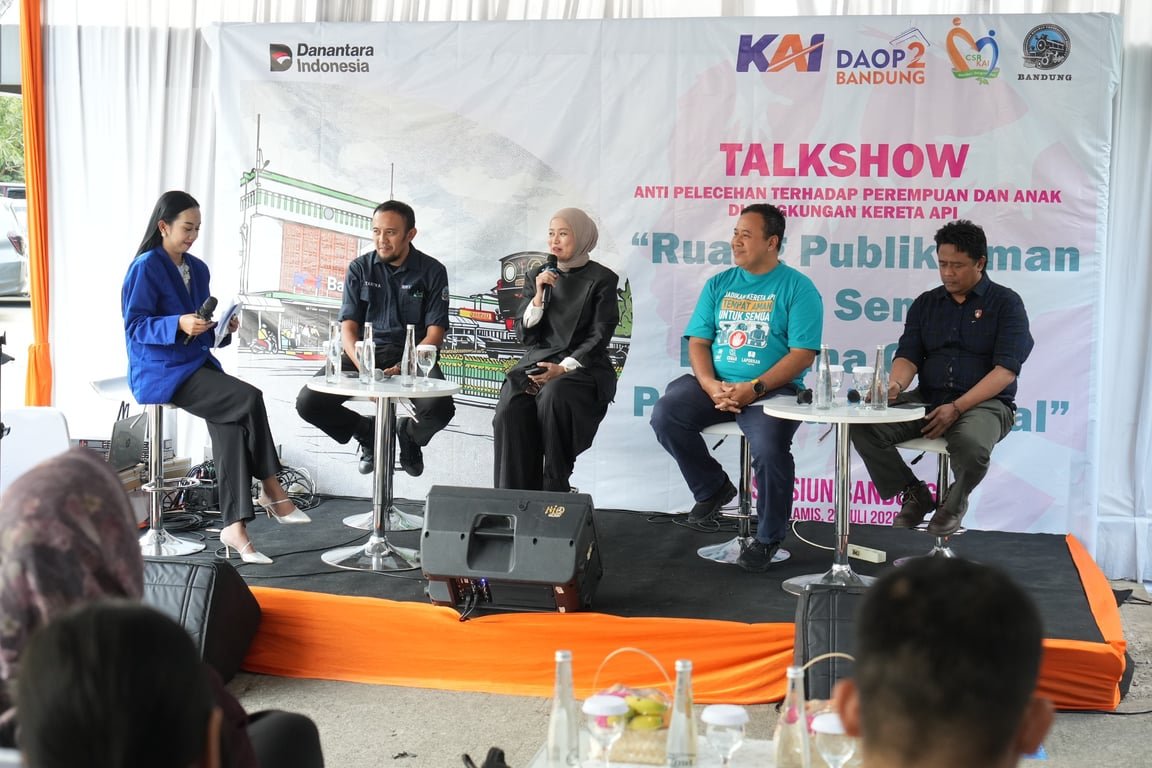 Peringati Hari Anak Nasional, KAI Daop 2 Bandung Bersama Komunitas Railfans Gaungkan STOP Pelecehan Seksual di Transportasi Publik Kereta Api Peringati Hari Anak Nasional, KAI Daop 2 Bandung Bersama Komunitas Railfans Gaungkan STOP Pelecehan Seksual di Transportasi Publik Kereta Api