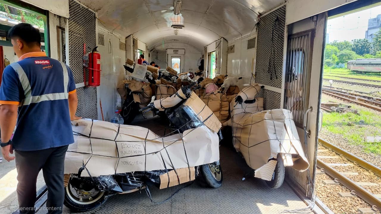 1.425 Motor Dikirim dari Yogyakarta, KAI Logistik Dukung Mobilitas Masyarakat Selama Libur Panjang Pendidikan 1.425 Motor Dikirim dari Yogyakarta, KAI Logistik Dukung Mobilitas Masyarakat Selama Libur Panjang Pendidikan
