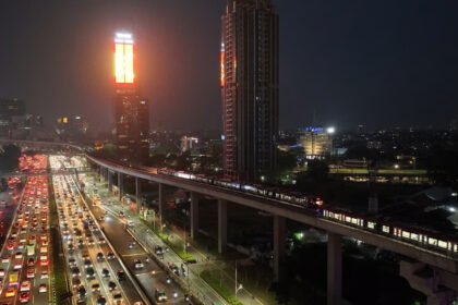 LRT Jabodebek Perpanjang Layanan hingga Tengah Malam pada 17 Agustus LRT Jabodebek Perpanjang Layanan hingga Tengah Malam pada 17 Agustus