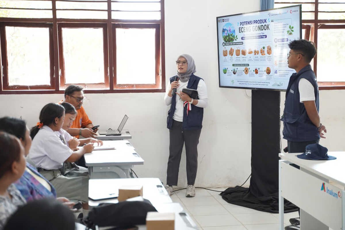 Relawan Bakti BUMN 2026 di Samosir, MIND ID Perkuat Kedaulatan Sosial di Daerah Relawan Bakti BUMN 2026 di Samosir, MIND ID Perkuat Kedaulatan Sosial di Daerah